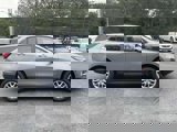 Used 2023 Chevrolet Equinox LT w/ Driver Convenience Package image 2