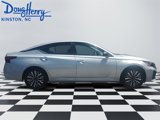 Used 2024 Nissan Altima 2.5 SV image 6
