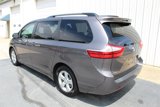 Used 2015 Toyota Sienna LE image 4