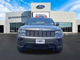 Used 2018 Jeep Grand Cherokee Altitude image 2