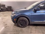Used 2020 Volkswagen Tiguan SE w/ Panoramic Sunroof Package image 2