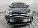 Used 2019 Toyota Highlander XLE image 2