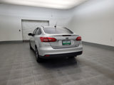 Used 2018 Ford Focus SE w/ SE Appearance Package image 6