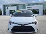 Used 2020 Toyota Corolla LE image 2