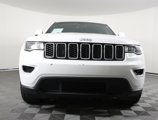 Used 2018 Jeep Grand Cherokee Laredo image 2