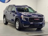 Used 2023 GMC Terrain SLE w/ Driver Convenience Package image 3