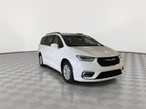 Used 2022 Chrysler Pacifica Touring-L image 2