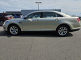 Used 2010 Ford Taurus SEL image 2
