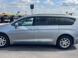 Used 2020 Chrysler Pacifica Touring-L image 2