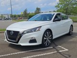 Used 2021 Nissan Altima 2.5 SR w/ SR Premium Package image 3