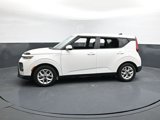 Used 2022 Kia Soul LX w/ Technology Package image 4