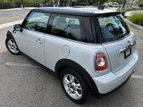 Used 2011 MINI Cooper Hardtop image 5
