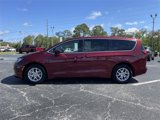 Used 2022 Chrysler Voyager LX image 6