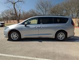 Used 2021 Chrysler Voyager Lxi image 3