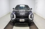 Used 2022 Mitsubishi Outlander SE image 2