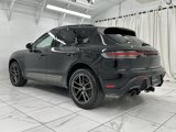 Certified 2023 Porsche Macan Turbo image 3
