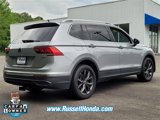 Used 2022 Volkswagen Tiguan SE image 3