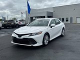 Used 2020 Toyota Camry LE image 3