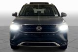 Used 2022 Volkswagen Taos SE image 3