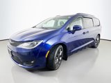 Used 2018 Chrysler Pacifica Touring-L w/ Premium Audio Group image 3