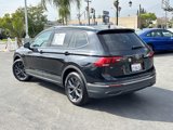 Certified 2022 Volkswagen Tiguan SE image 6