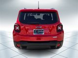 Used 2018 Jeep Renegade Latitude w/ Popular Equipment Group image 5