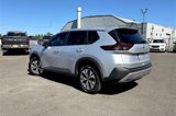 Used 2023 Nissan Rogue SV image 2