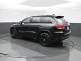 Used 2020 Jeep Grand Cherokee Laredo image 5