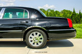 Used 2003 Lincoln Town Car Cartier image 5