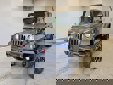 Used 2015 Jeep Wrangler Unlimited Rubicon image 3
