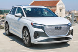 New 2025 Audi Q4 e-tron Premium image 3