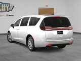 New 2025 Chrysler Pacifica Select image 6