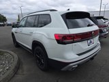 New 2025 Volkswagen Atlas Peak Edition SE image 6