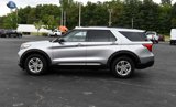 Used 2022 Ford Explorer XLT w/ Equipment Group 202A image 6