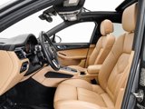 Certified 2018 Porsche Macan image 6