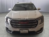 Used 2024 GMC Terrain SLT image 2