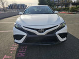 Used 2022 Toyota Camry SE image 2