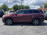 Used 2016 Toyota Highlander XLE image 5