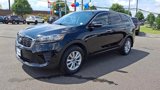 Used 2019 Kia Sorento LX image 4