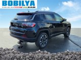 Used 2022 Jeep Compass Limited image 3
