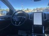 Used 2022 Ford Edge Titanium image 3