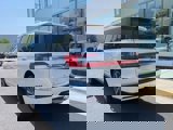 Used 2019 Lincoln Navigator Reserve image 3