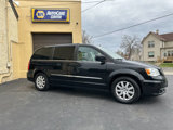 Used 2016 Chrysler Town & Country Touring image 4