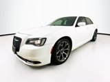 Used 2015 Chrysler 300 S image 3