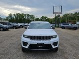 New 2025 Jeep Grand Cherokee Laredo X w/ Luxury Tech Group I image 4
