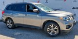 Used 2020 Nissan Pathfinder SV image 2