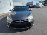 Used 2017 Toyota Camry SE image 3