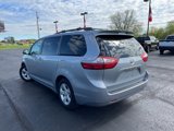 Used 2017 Toyota Sienna LE image 3