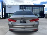 Used 2018 Kia Optima EX image 4