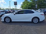 Used 2019 Toyota Camry LE image 4